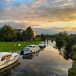 Semesterbostad Leitrim Quay - Riverside 5 County Leitrim
