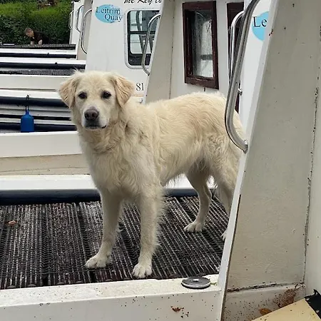 Leitrim Quay - Riverside 5 Holiday home
