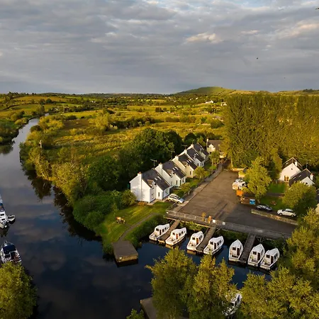 Leitrim Quay - Riverside 5 County Leitrim
