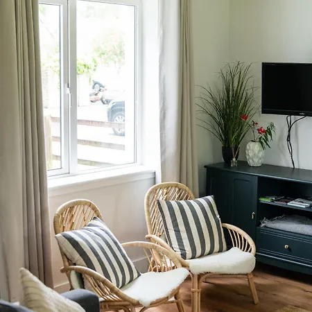 بيت للعطل Leitrim Quay - Riverside 5 *
