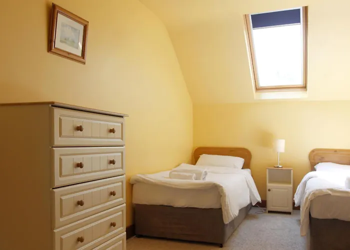 Leitrim Quay - Riverside 5 *